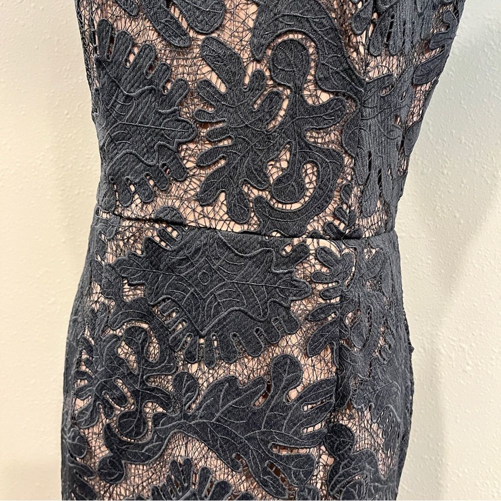 Chelsea28 Elegant charcoal color Lace midi Dress size 6 - Picture 3 of 12